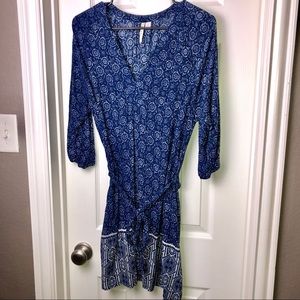 Miami brand dress boho style, sz. L blue white